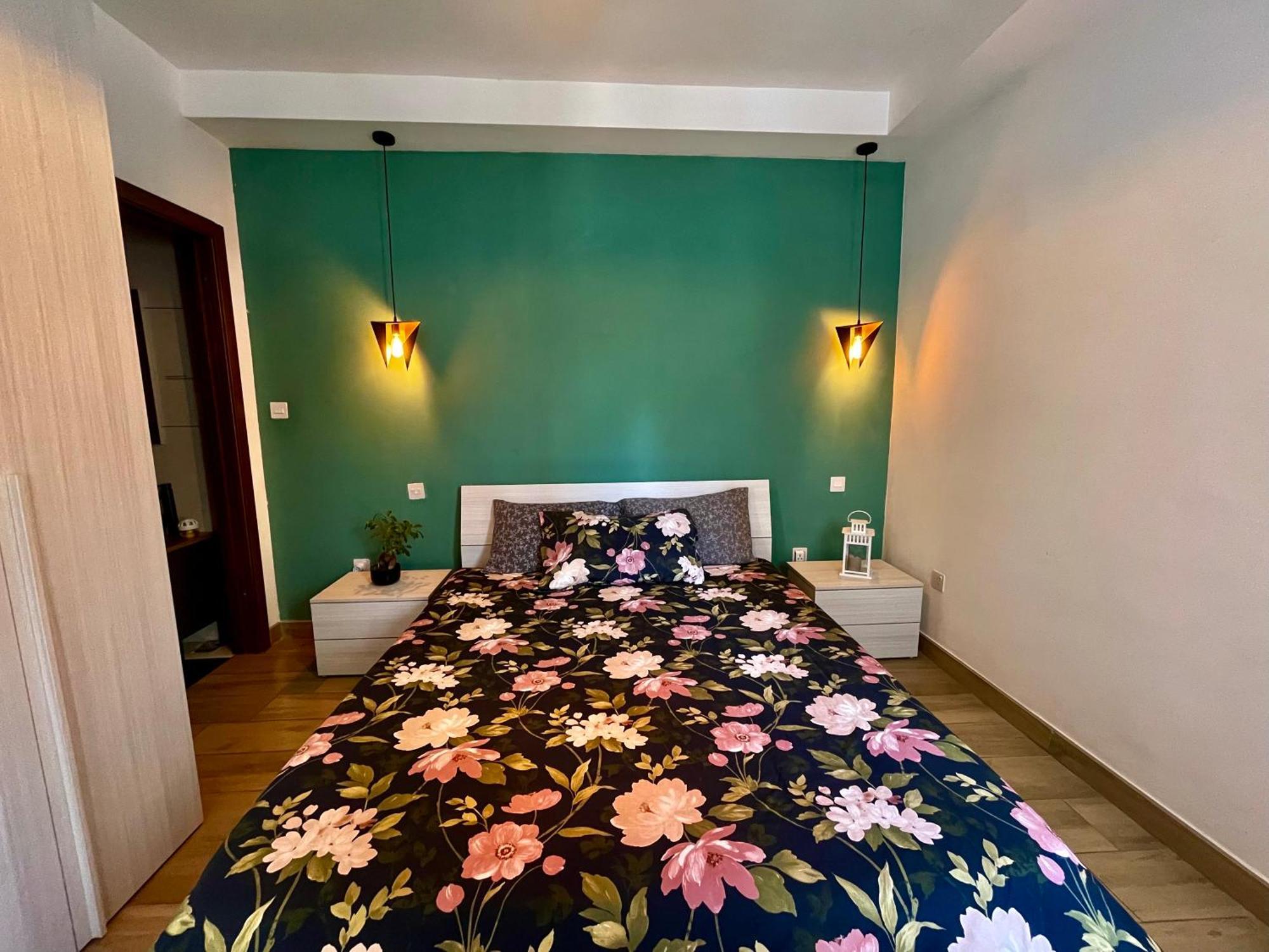 Airport Accommodation Deluxe Bedroom And Private Bathroom Near Airport Self Check In And Self Check Out Mqabba Exterior foto